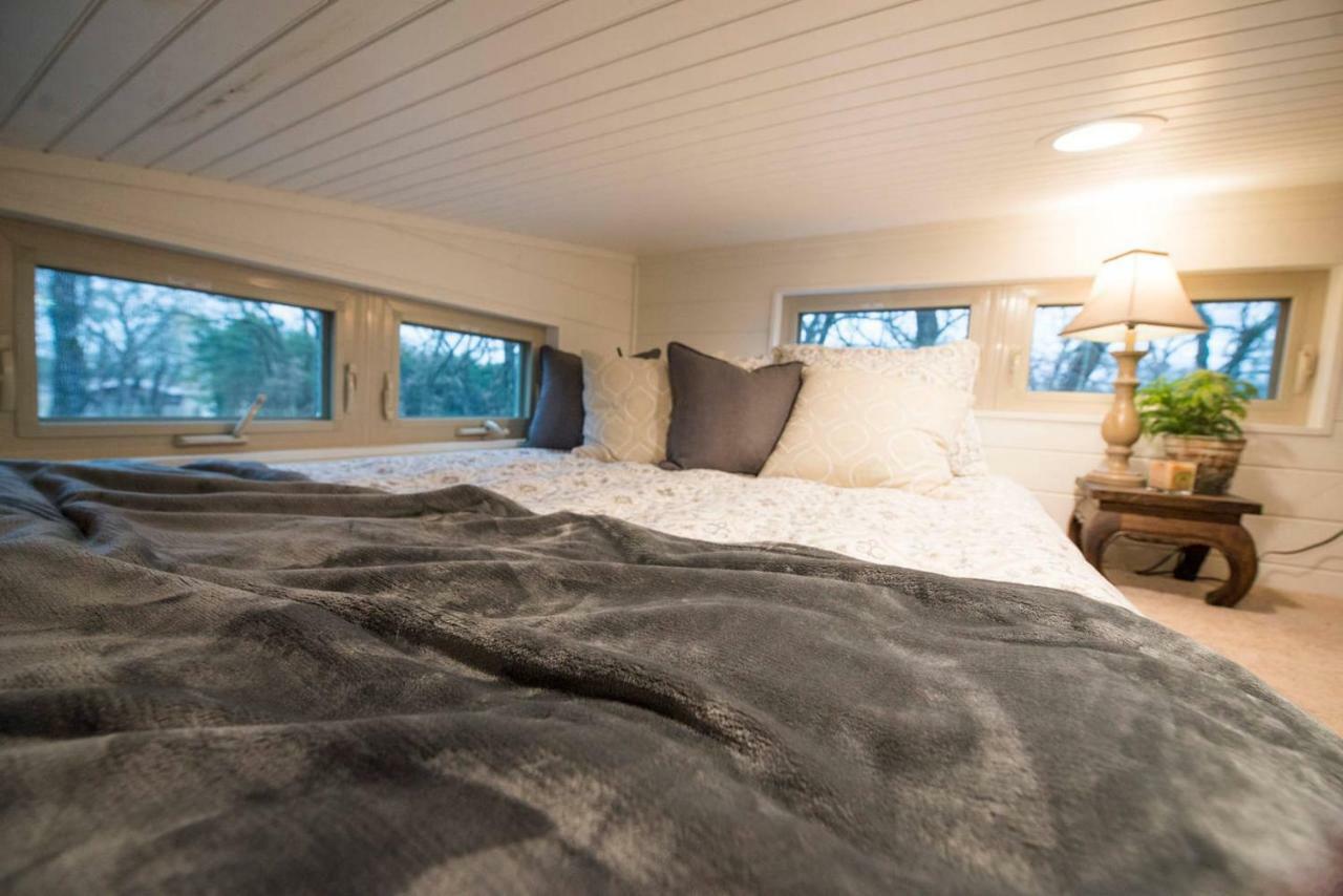 Montana Escape Elegant Tiny House In Waco Near Magnolia 빌라 외부 사진