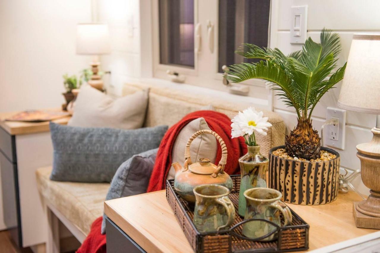 Montana Escape Elegant Tiny House In Waco Near Magnolia 빌라 외부 사진