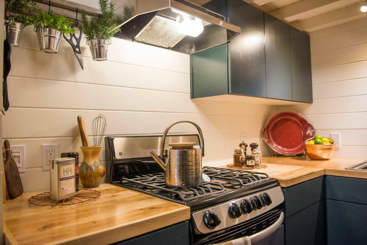 Montana Escape Elegant Tiny House In Waco Near Magnolia 빌라 외부 사진