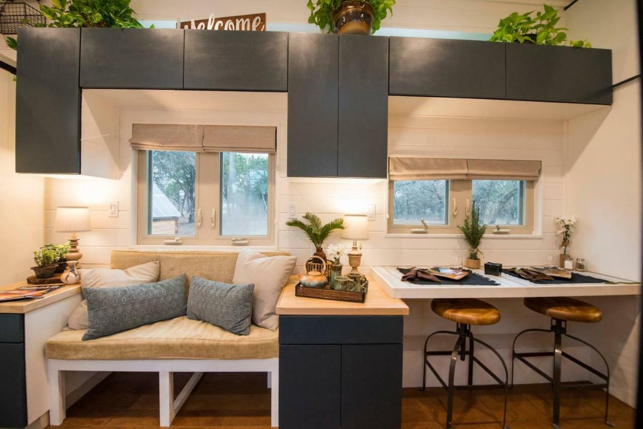Montana Escape Elegant Tiny House In Waco Near Magnolia 빌라 외부 사진