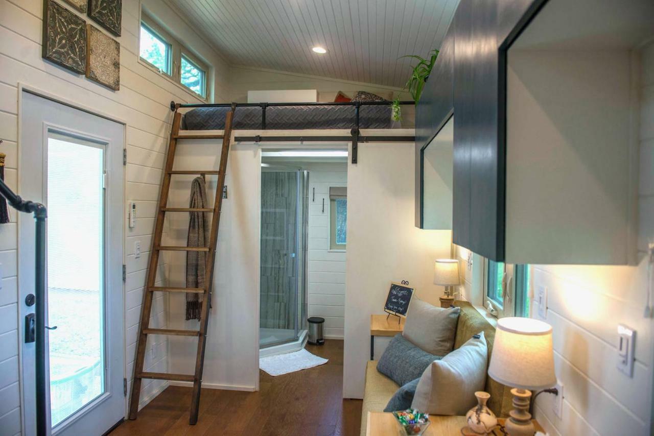 Montana Escape Elegant Tiny House In Waco Near Magnolia 빌라 외부 사진